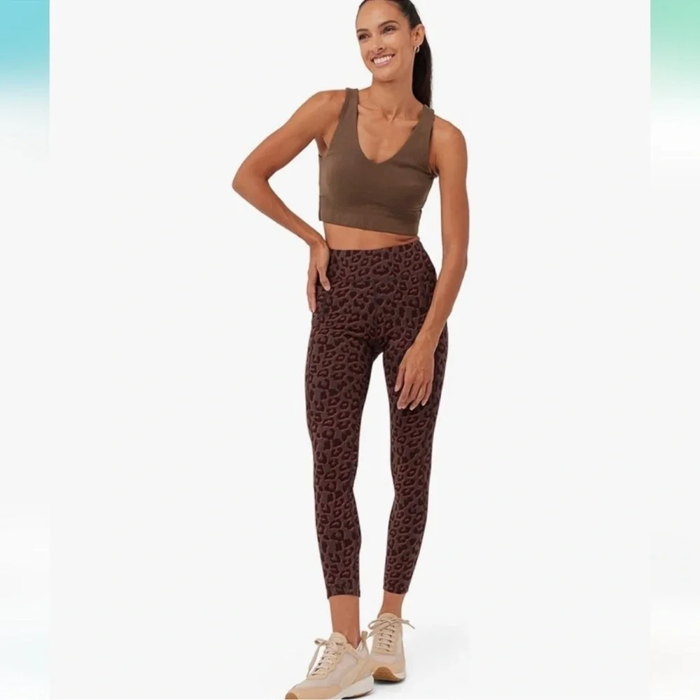 EUC - Pact Chocolate Leopard Go To Pocket Leggings - size Small